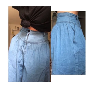 As snygga jeans - Säljer mina så bekväma jeans från shein, jeans tyget är ganska tunt vilket gör dom så sköna o man blir så rörlig i dom säljer endast för att jag aldrig använder dom då jag har för många liknande❤️ köpare står för frakt 