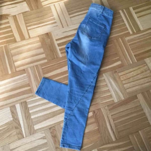  - Högmidja jeans från KappAhl. Stl 36. Knappt använd. Top skick!