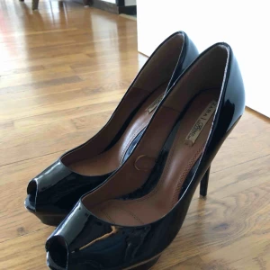  - Väldigt bra skick, använda endast en gång. 