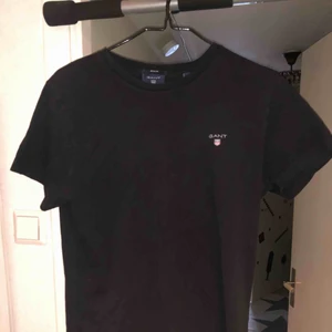  - Jättebra skick aldrig använd nästan. Storlek M 