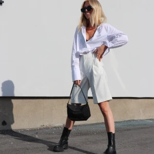 Biker shorts - Endast använda på denna bild. Frakt tillkommer 63!