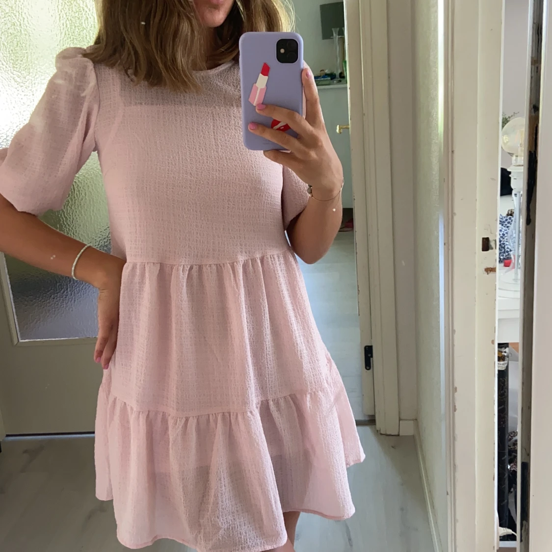 Puffig klänning från h&m  - 90