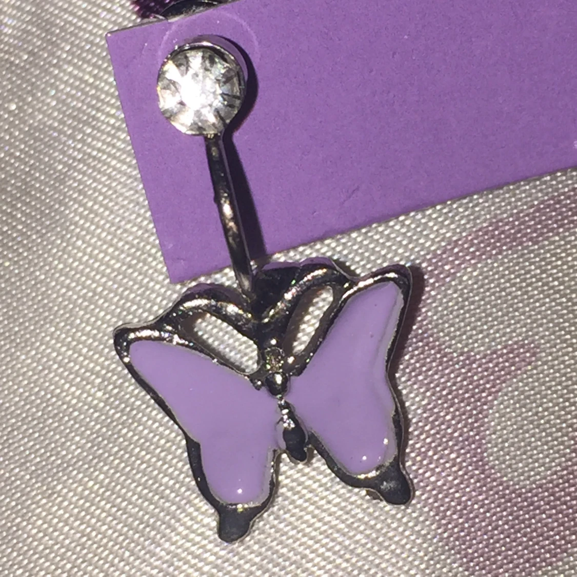 Sötaste fjäril örhängen💜 - 90