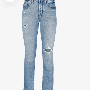 Levis 501, slim fit - Använda, men bra skick. Nypris är 1000kr men säljer för halva.
