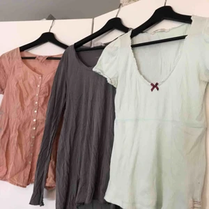  - Tre odd Molly tröjor! 90 kr styck. Sparsamt använda och passar både S och M <3 frakt tillkommer på 18 kr