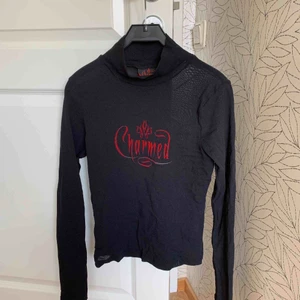  - Merch från tv serien förhäxad/charmed!