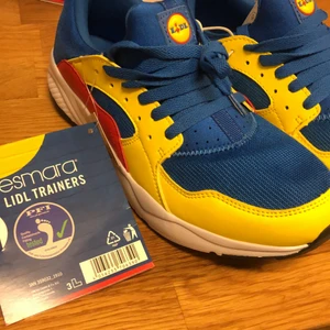 Lidl skor  - Helt nya Lidl skor storlek 40, 1999kr eller bud med rätt att neka. Kan fraktas spårbart 
