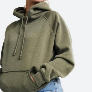 mysig hoodie - säljer denna mysiga gröna hoodien. Säljer pga inte använder längre pris: 120 storlek: S 🤍