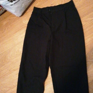 Kostym byxor  - Stretchbara kostym byxor [Oanvända] 