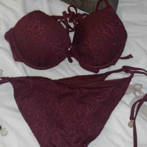  - Bikini från h&m. Bra skick & använd få gånger. 
