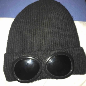  - cp mössa hel nya, aldrig använd  hör av er vid snabb affär 