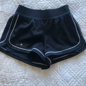  - Stella McCartney shorts 