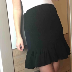  - Jättefin kjol i storlek XXS men skulle säga att den passar xs-s för den är väldigt stretchig💕köpare står för frakt💕