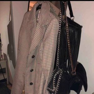  - Nypris:700kr, säljes pga brist av användning, nyskick, frakt till kommer, pris kan diskuteras