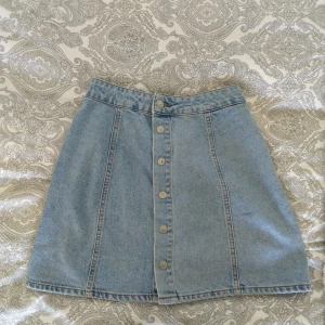  - Jättefin men för liten för mig. Storlek S men snarare en XS.