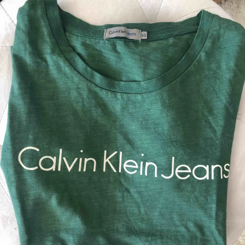 Calvin Klein t shirt. . T-shirts.