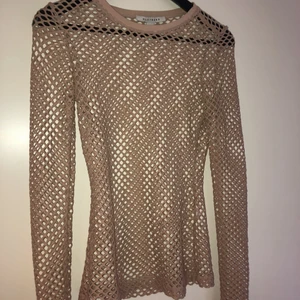  - Ihålig/nättröja tröja från NLY TREND. Storlek S. 