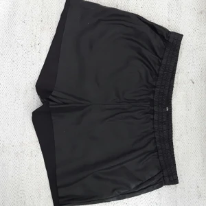  - fake leather shorts from h&m.
