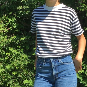 Randig t-shirt - Randig tshirt från bikbok, skriv för frågor/fler bilder!💕