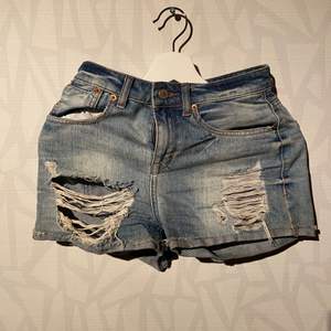 Jeans shorts från Gina tricot stl 34