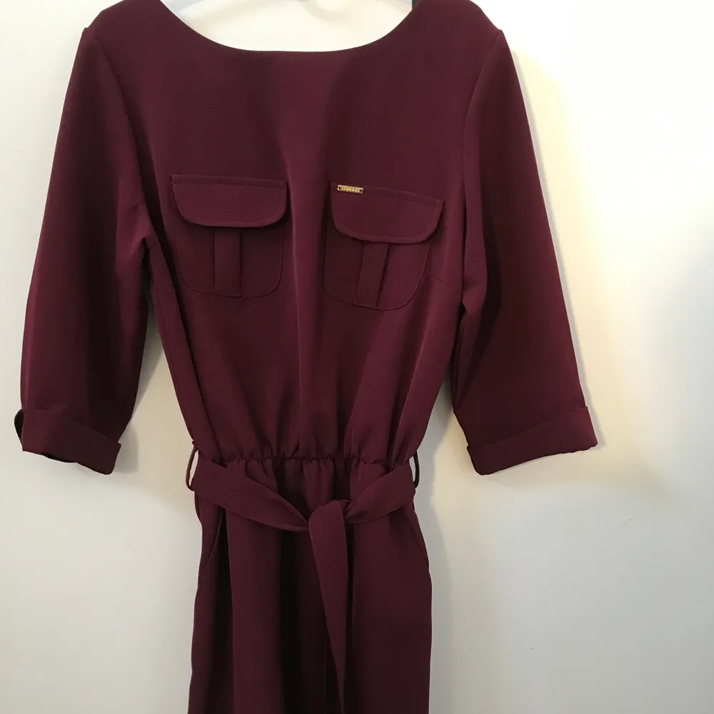 Bought in Latvia, never used.  There is still tag. Bought for 56euro. 40/42 size and dress have pockets. (Can meet up Välligby,Spånga, T-Centralen). Klänningar.