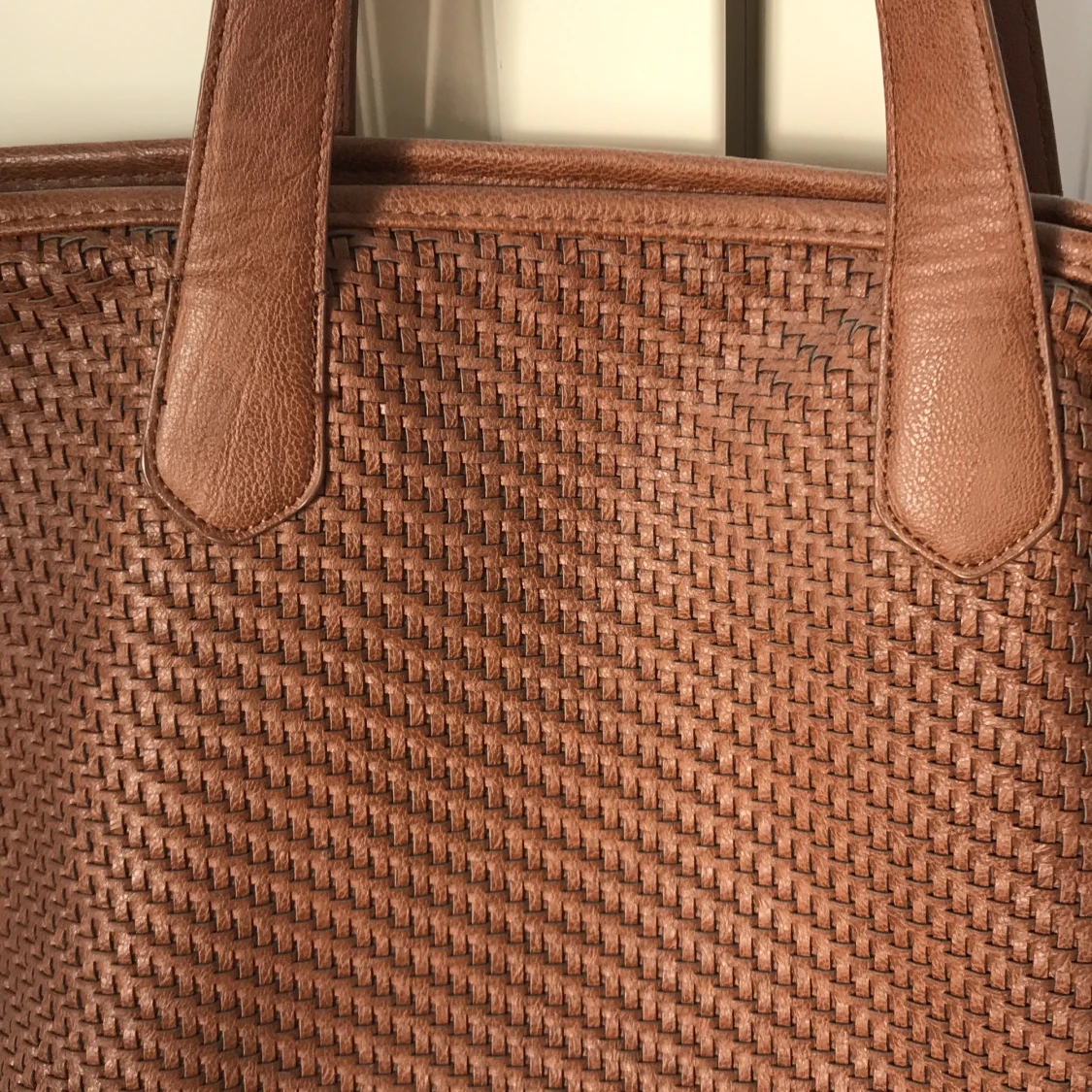 Brun flätad handväska - 90