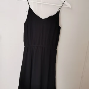 Sommarklänningar - I bra skick knappt använda 