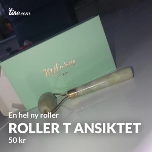 Roller 🌸 - En helt ny roller som man rollar med i ansiktet för att få bort ojämnheter i huden 🌸