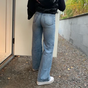 Monki jeans - De populära monki jeansen! Köparen står för frakt💖