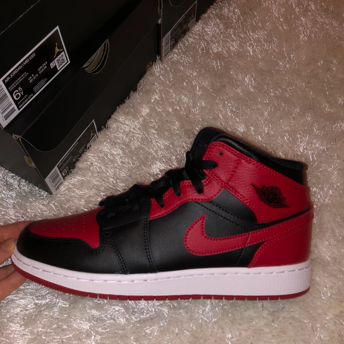 AIR JORDAN 1 MID BANNED (GS) - 91