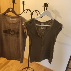 Casual sommar t-shirts size S - Enkla casual t-shirts i storlek S. Bekväm fit, inte för tajta eller för pösiga. 