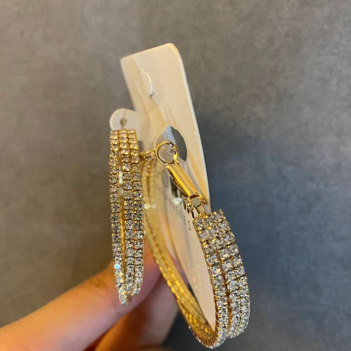 Hoops guldiga örhängen  - 90