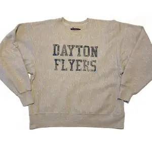Champion vintage sweater! Bud från 400, säljes direkt för 600 + frakt  