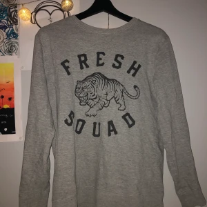 Sweatshirt  - Storlek 158/164