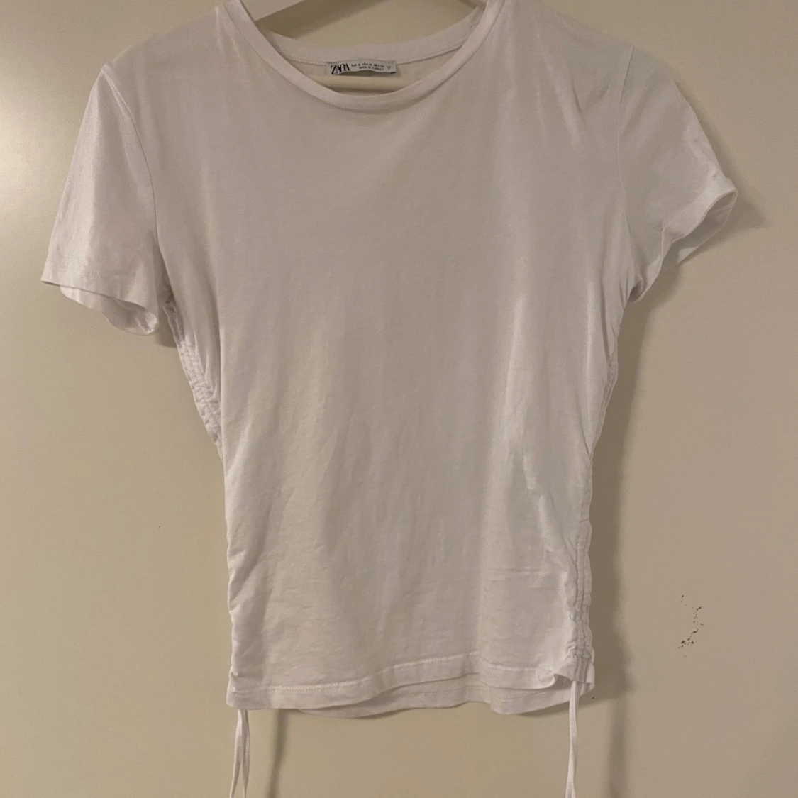 T-shirt med snörning