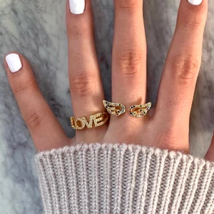 RINGAR - Populära ringar för endast 99kr/st 🧚🏼 Ringarna är guldpläderade med justerbara, frakten är gratis! Finns bara ett begränsat antal så passa på och köp medans de finns kvar ✨ kolla andra bilden för vilka som finns kvar!