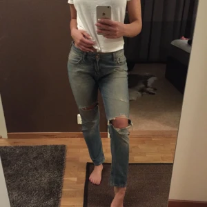  - Jeans från Zara i mycket bra skick!!!!