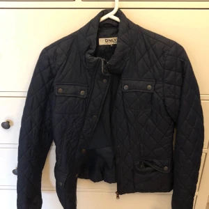  - Jacka från Only
