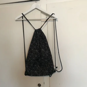  - Gympapåse, lite större storlek än vanligt så superbra att packa i:) 