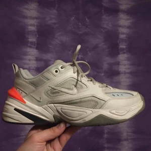  - Nike M2K tekno, Stl 38,5 (Skönaste skorna) ;)))
