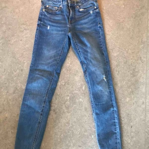  - Snygga jeans från Zara