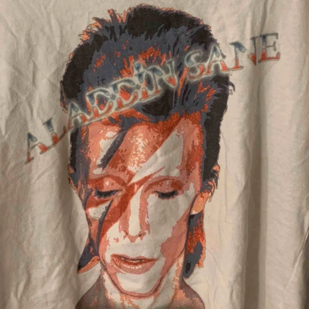 En David Bowie t-shirt. Frakt tillkommer 📦. T-shirts.