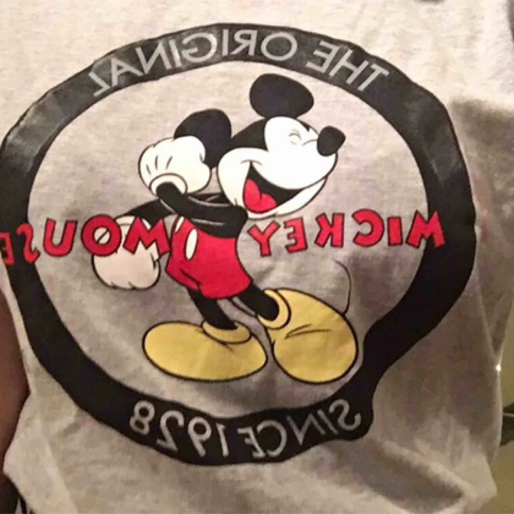 Mussepigg/mickymouse tröja från Disney. Helt ny med tagg på. T-shirts.