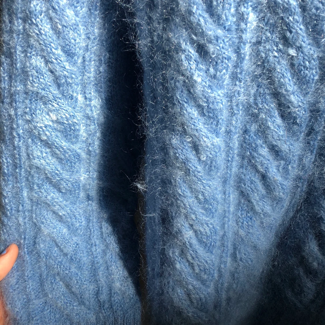 Stickat croppad tröja  - 91