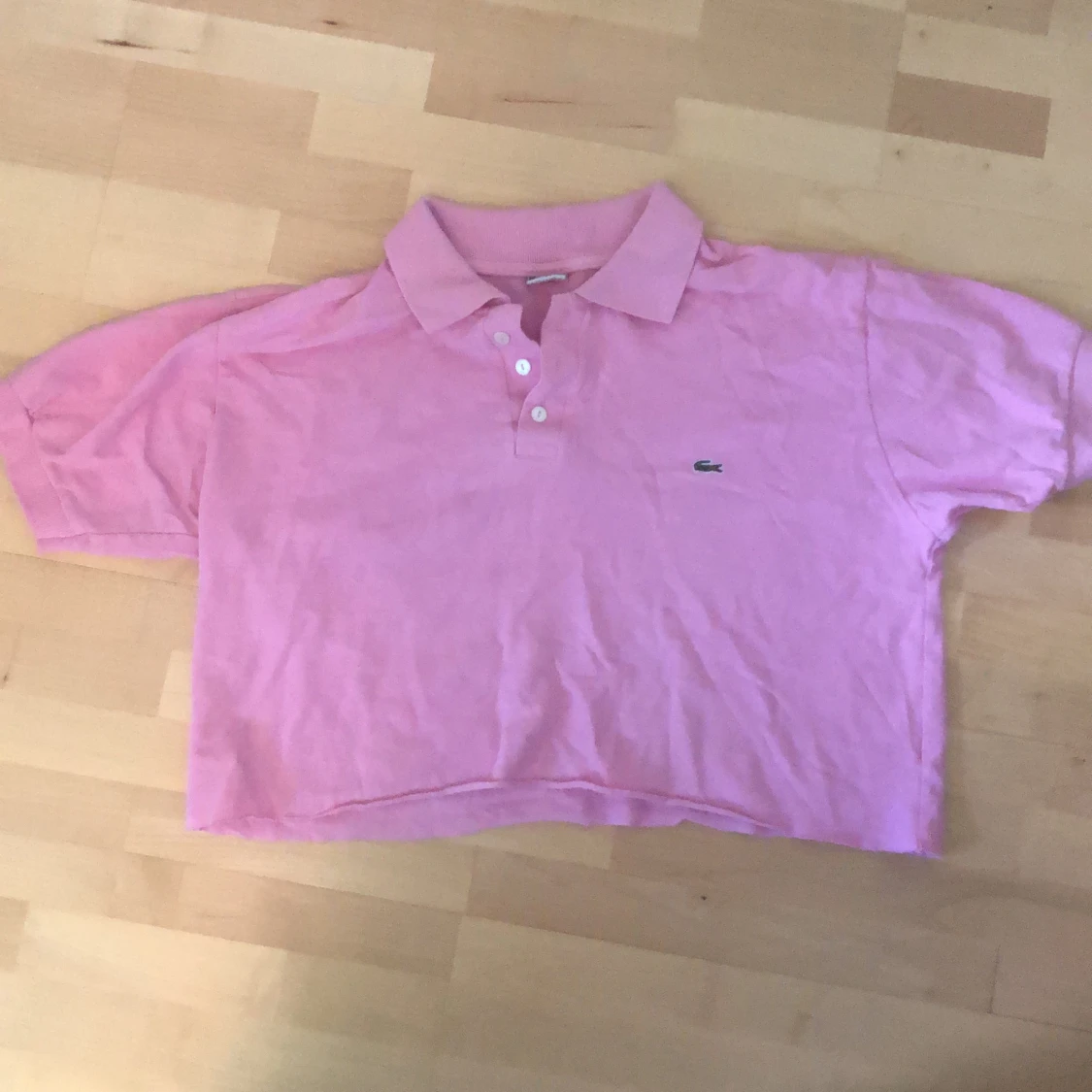 Cropped Lacoste shirt size XXL
