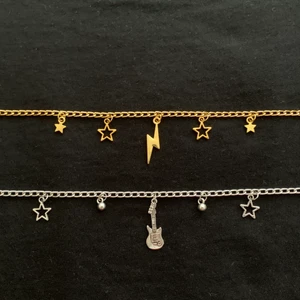Kedjehalsband - (Guldhalsband såld!!) Kedjehalsband med berlocker😍  - 69kr/st (fri frakt)  Dm vid frågor och intresse🥰