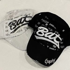 NY KEPS! -  40:- BARA DEN VITA FINNS KVAR! 22:- I FRAKT