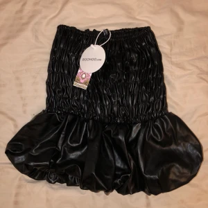 Skinn kjol - MATCHANDE TOPP FINNS SOM JAG SÄLJER❤️