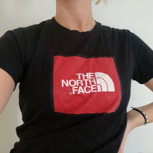 North face tshirt - Bra skick!