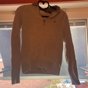 Morris tröja - Säljer en tröja i marinoull från Morris! Hör av er om ni har frågor eller fler bilder!:)🌸